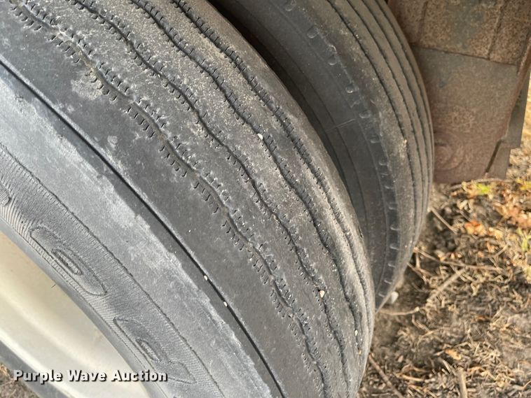 image for item IJ9512 2007 Timpte  grain trailer