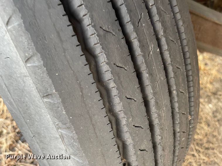 image for item IJ9512 2007 Timpte  grain trailer