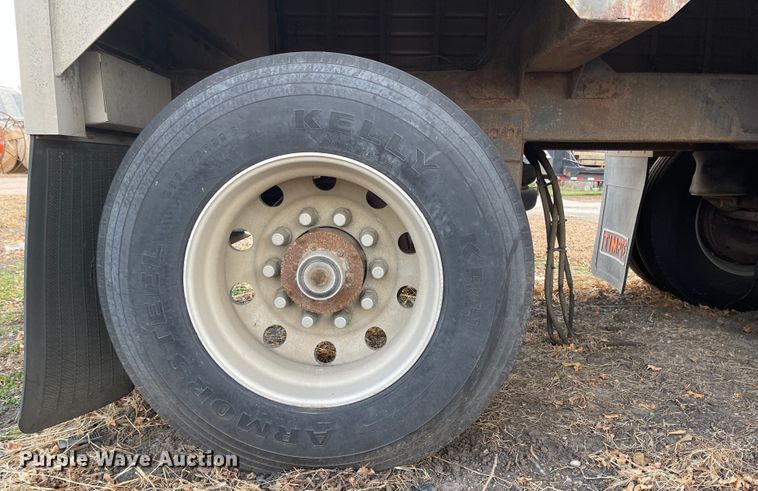 image for item IJ9512 2007 Timpte  grain trailer