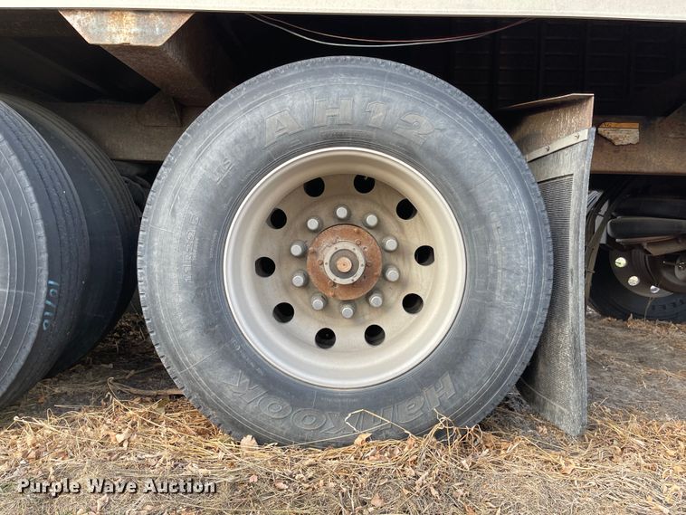 image for item IJ9512 2007 Timpte  grain trailer