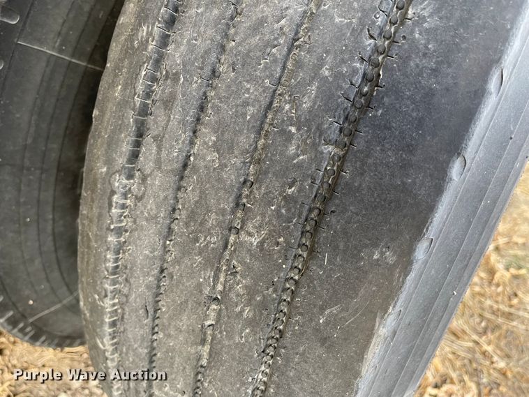 image for item IJ9512 2007 Timpte  grain trailer