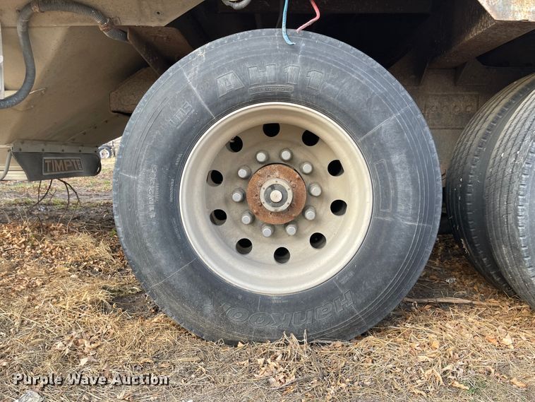 image for item IJ9512 2007 Timpte  grain trailer