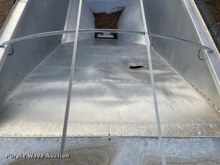 image for item IJ9512 2007 Timpte  grain trailer