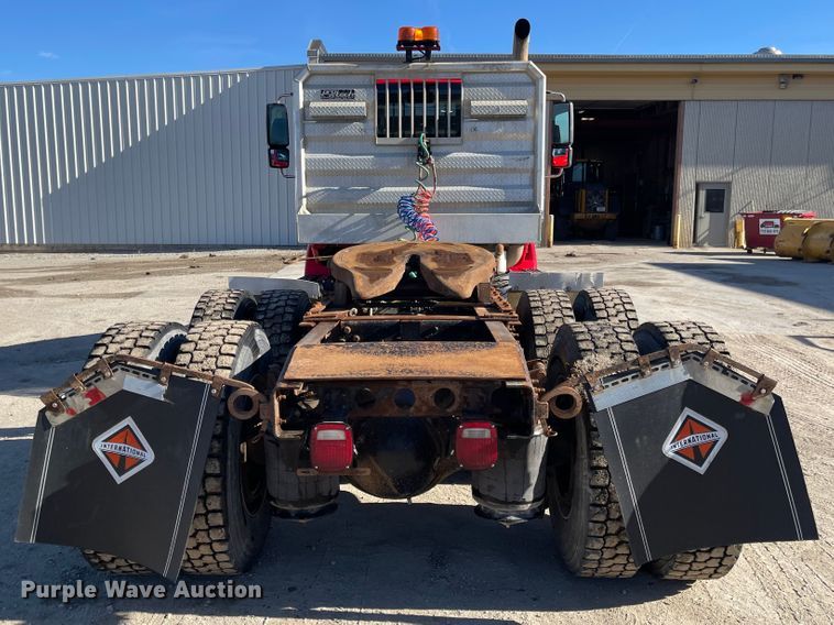 image for item IJ9515 2011 International WorkStar 7600  semi truck