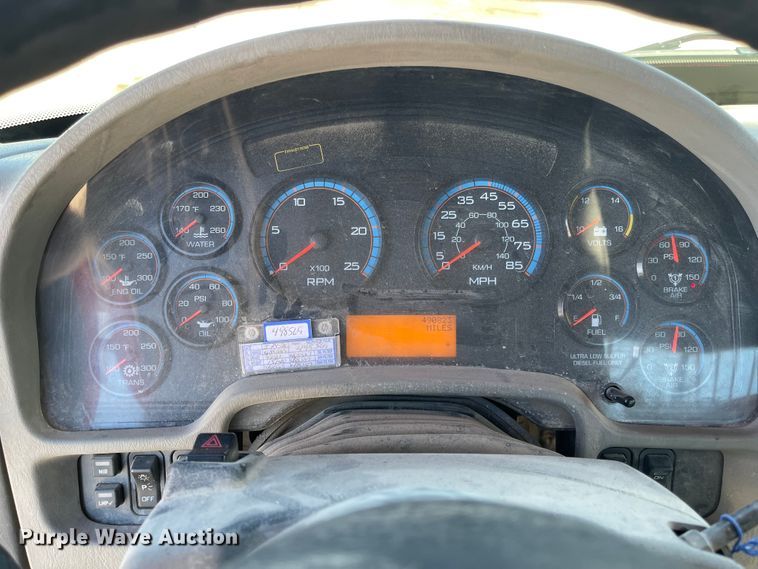 image for item IJ9515 2011 International WorkStar 7600  semi truck