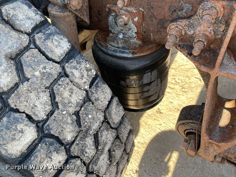 image for item IJ9515 2011 International WorkStar 7600  semi truck