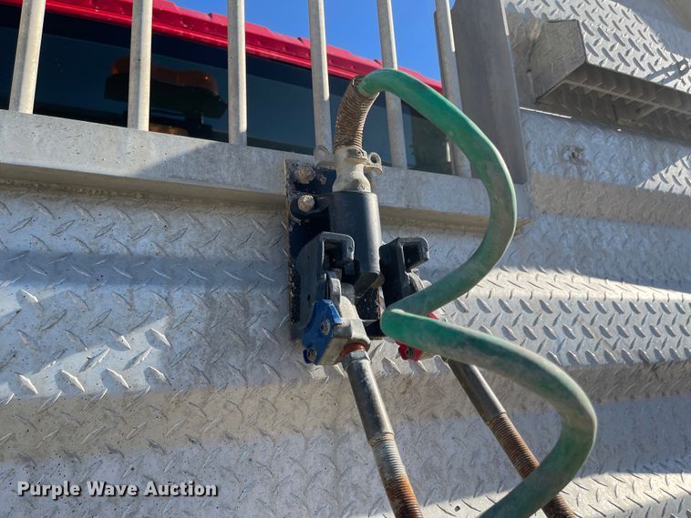 image for item IJ9515 2011 International WorkStar 7600  semi truck