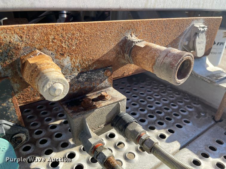 image for item IJ9515 2011 International WorkStar 7600  semi truck