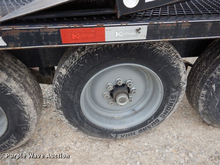 image for item IM9532 2017 Kaufman Pro Series EZ Loader 4  car carrier