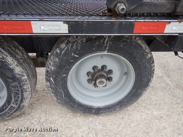 image for item IM9532 2017 Kaufman Pro Series EZ Loader 4  car carrier