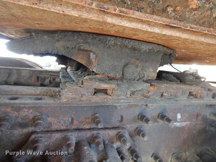 image for item IO9556 1999 Volvo VN  semi truck