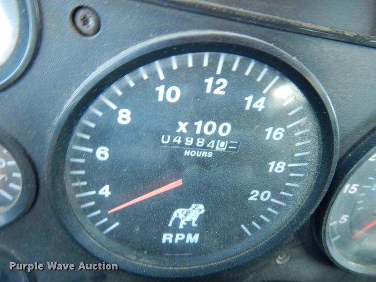 image for item IO9607 1998 Mack CH613  semi truck