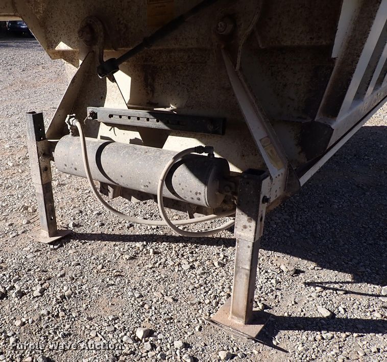 image for item IS9257 2013 Armor Lite SBD-40  bottom dump trailer