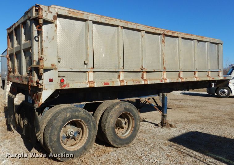 image for item IV9694 1994 Schien 24SD  end dump trailer