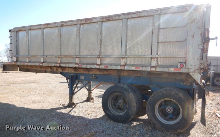 image for item IV9694 1994 Schien 24SD  end dump trailer