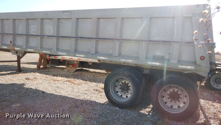 image for item IV9698 1996 Ravens  end dump trailer