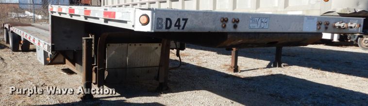 image for item IV9699 2001 Fruehauf  drop deck trailer