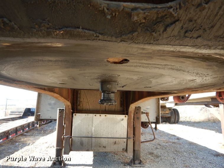 image for item IV9699 2001 Fruehauf  drop deck trailer