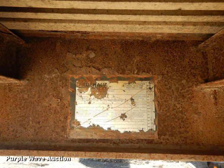 image for item IV9699 2001 Fruehauf  drop deck trailer