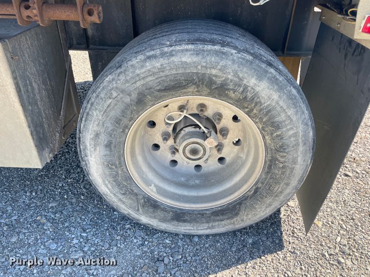 image for item IX9650 2007 Transcraft Eagle  flatbed trailer