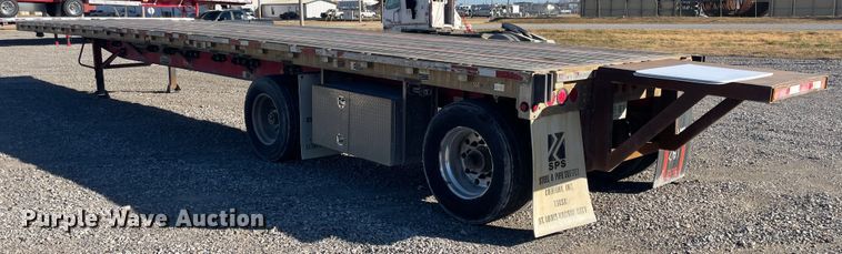 image for item IX9652 2006 Wilson  flatbed trailer