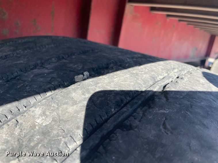 image for item IX9652 2006 Wilson  flatbed trailer