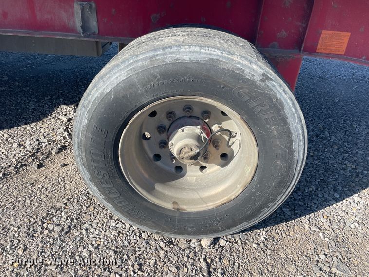 image for item IX9652 2006 Wilson  flatbed trailer