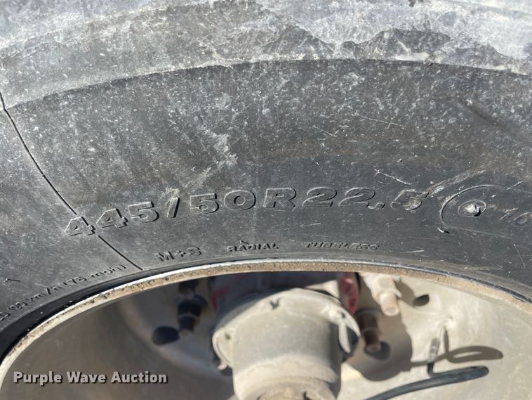 image for item IX9652 2006 Wilson  flatbed trailer