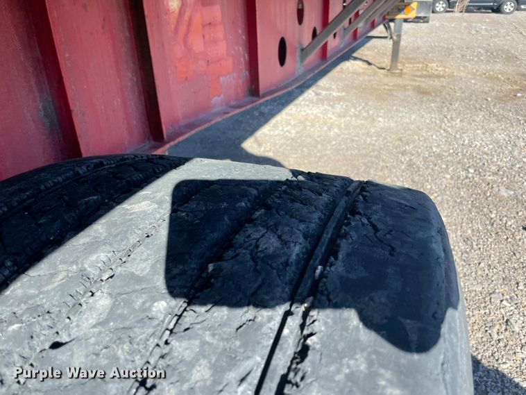 image for item IX9653 2006 Transcraft Eagle  flatbed trailer