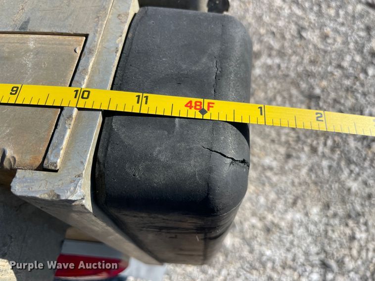 image for item IX9656 2006 Transcraft Eagle  flatbed trailer