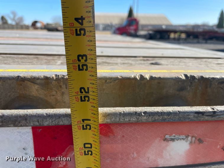 image for item IX9656 2006 Transcraft Eagle  flatbed trailer