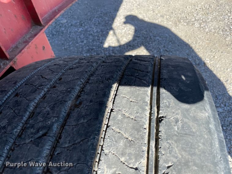 image for item IX9656 2006 Transcraft Eagle  flatbed trailer