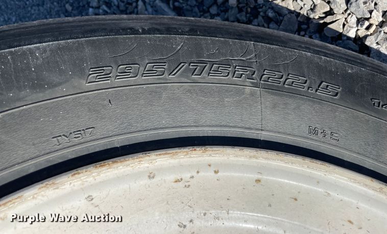 image for item IX9657 2012 Wilson CF-1080  flatbed trailer