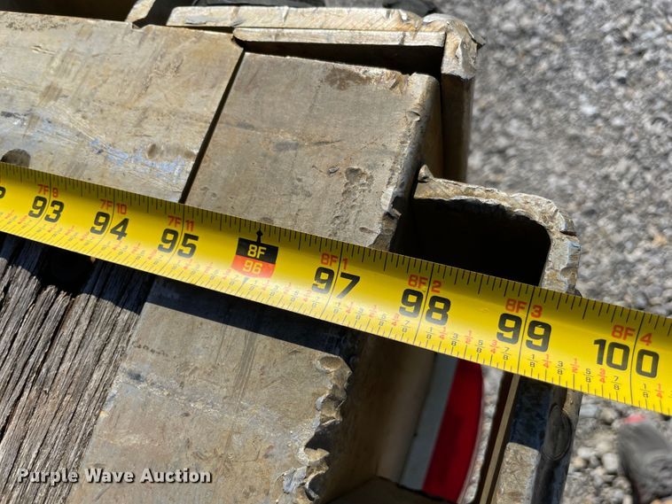 image for item IX9658 2006 Transcraft Eagle  flatbed trailer