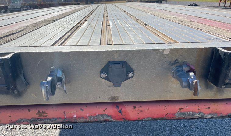 image for item IX9659 2006 Transcraft Eagle  flatbed trailer