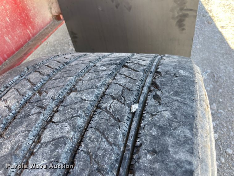 image for item IX9659 2006 Transcraft Eagle  flatbed trailer