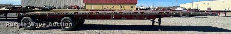 image for item IX9660 2006 Wilson  flatbed trailer