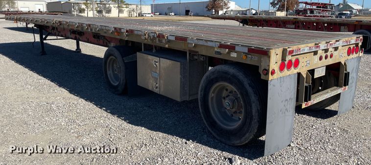 image for item IX9660 2006 Wilson  flatbed trailer