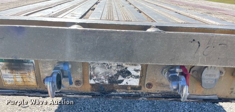image for item IX9660 2006 Wilson  flatbed trailer