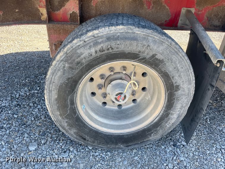 image for item IX9660 2006 Wilson  flatbed trailer