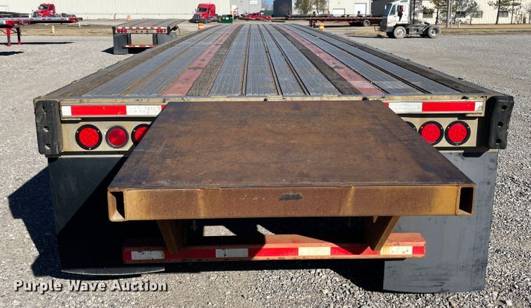image for item IX9661 2006 Transcraft Eagle  flatbed trailer
