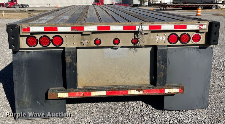 image for item IX9667 2007 Transcraft Eagle  flatbed trailer