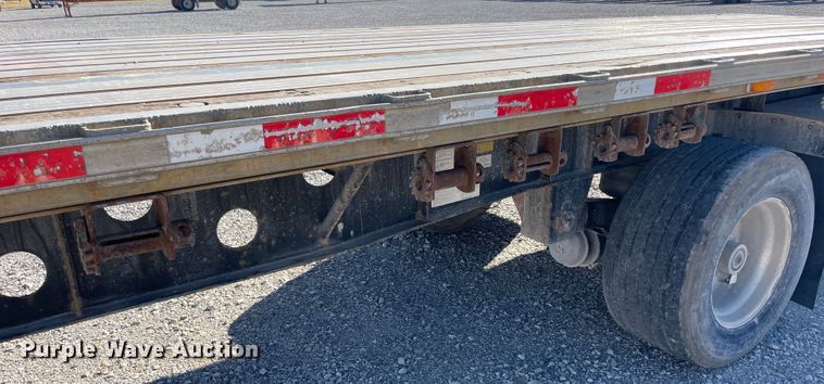 image for item IX9667 2007 Transcraft Eagle  flatbed trailer