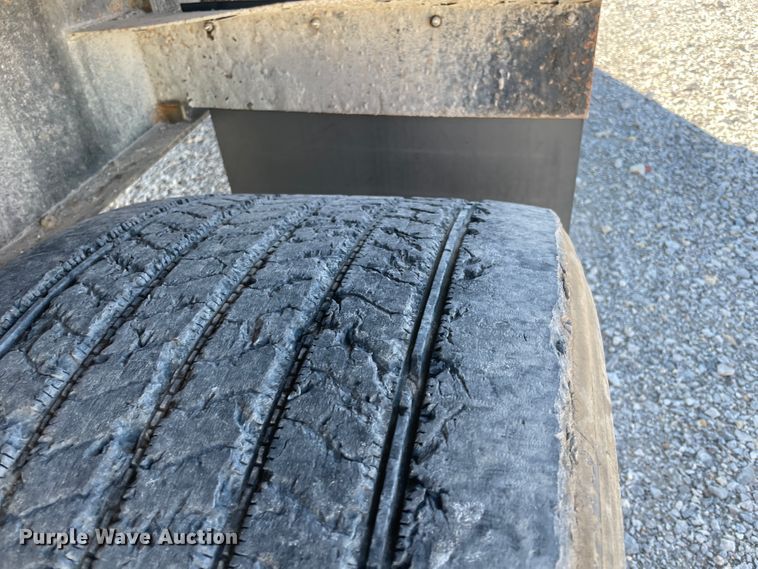 image for item IX9667 2007 Transcraft Eagle  flatbed trailer