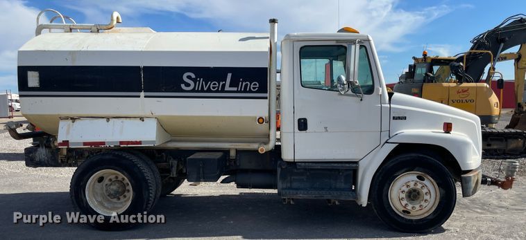 image for item IX9694 1997 Freightliner FL70  water truck