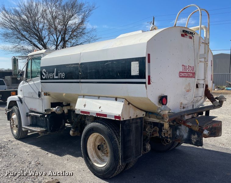 image for item IX9694 1997 Freightliner FL70  water truck