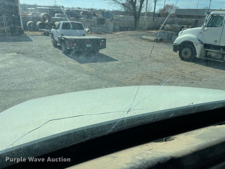 image for item IX9694 1997 Freightliner FL70  water truck