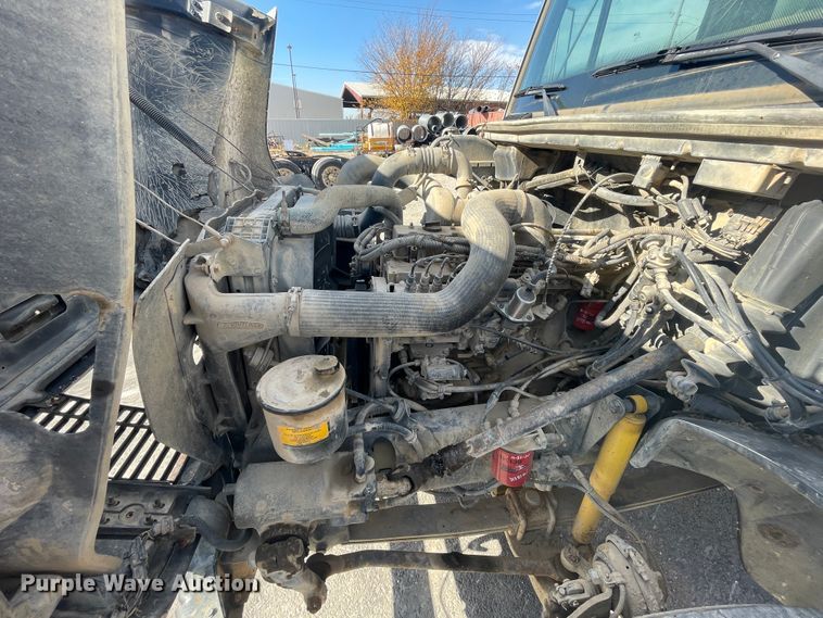 image for item IX9694 1997 Freightliner FL70  water truck