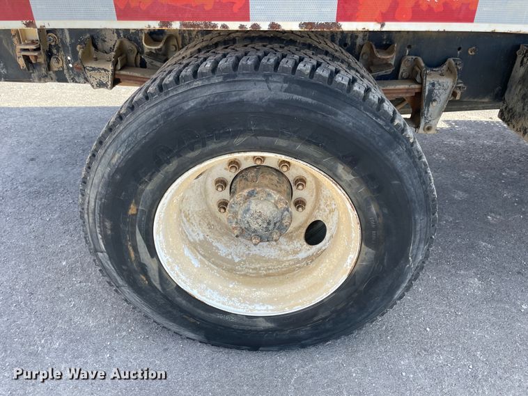 image for item IX9694 1997 Freightliner FL70  water truck