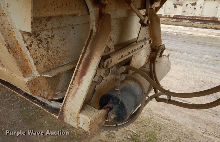 image for item JD9495 2002 CPS SBD-240  bottom dump trailer